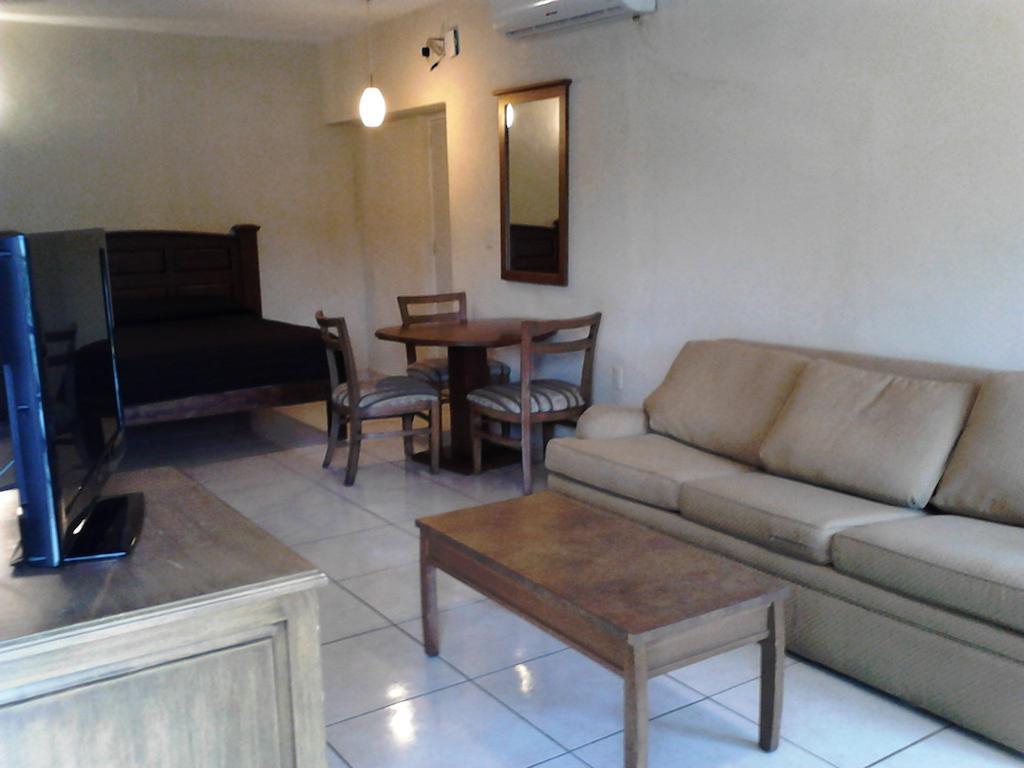 Hotel Real Posada Manzanillo Extérieur photo